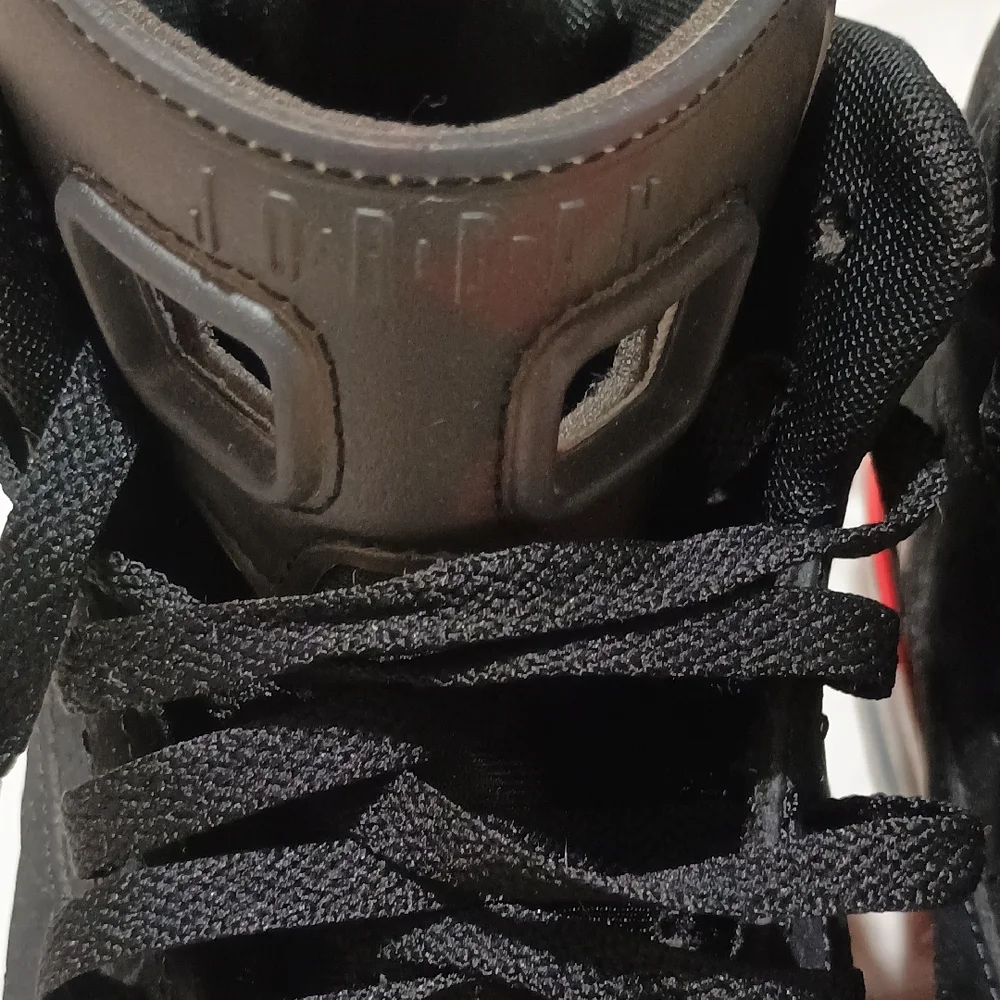 Flight  Nike Air Jordans Shoes - Black and Red 8 mens - Picture 3 of 11